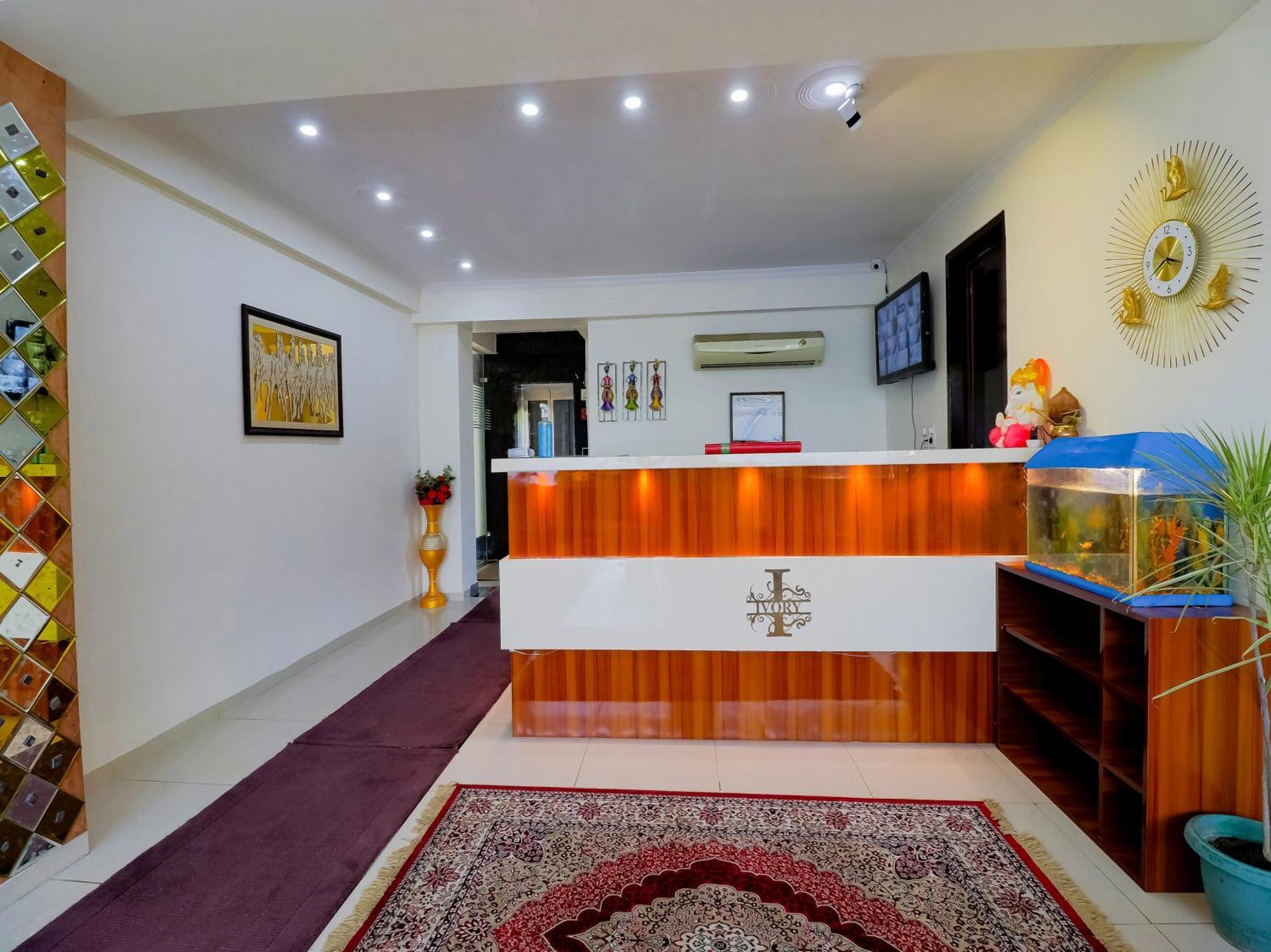 Treebo Rejoice 52 - 3Km From Huda City Metro Station Badshahpur Esterno foto
